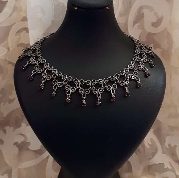 Vintage silver tone choker, short length necklace - Picture 3 of 10